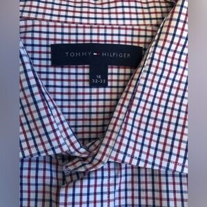 Tommy Hilfiger Men's Plaid Shirt in Red and Blue